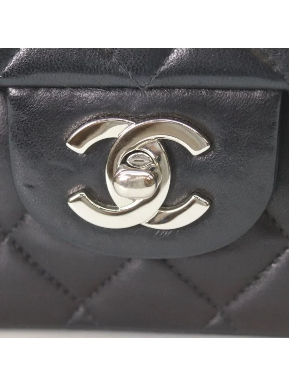 Chanel Black Lamb Silver Quilted 25 Shoulder Bag